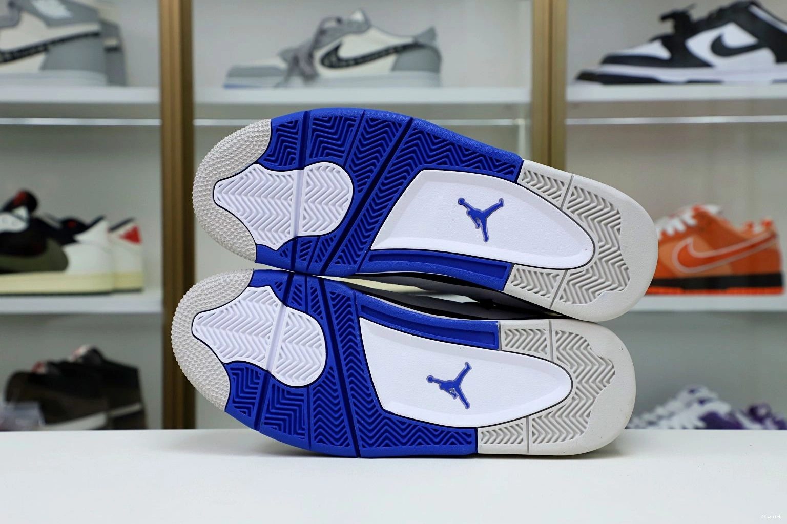 4 JORDAN MOTORSPORTS RETRO AIR 0123